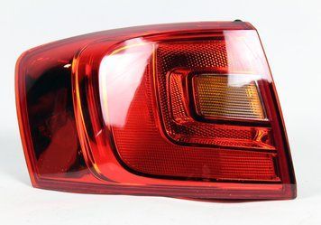 Ліхтар задній зовнішній правий лівий Volkswagen Jetta 2012 2013 2014 5C6945095D фото