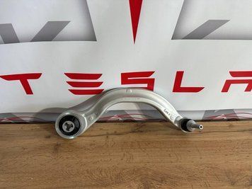 Важіль нижній передній правий задній Tesla Model 3 18-банан 1044359-00-C 1044359-00-C фото